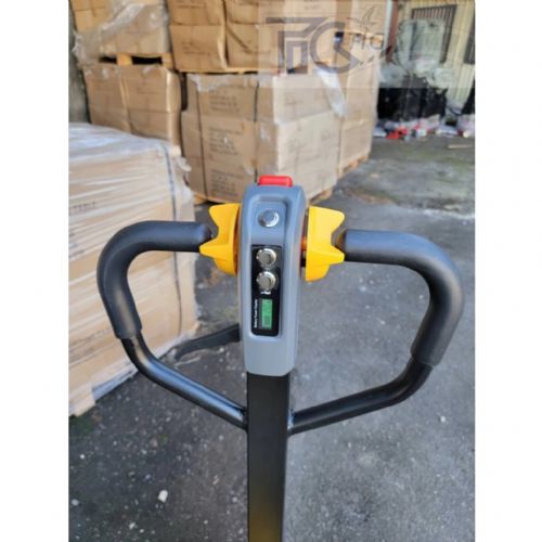 3000KG半自動拖板車