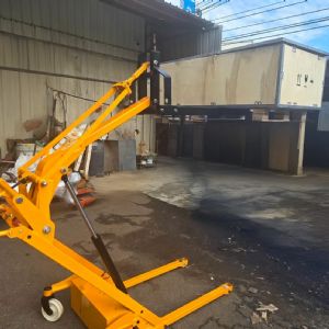 TIG啟思工業 堆高機 半電動堆高機 棧板用 另售:拖板車 升降台車 堆高機伸縮臂 吊車 電動吊車